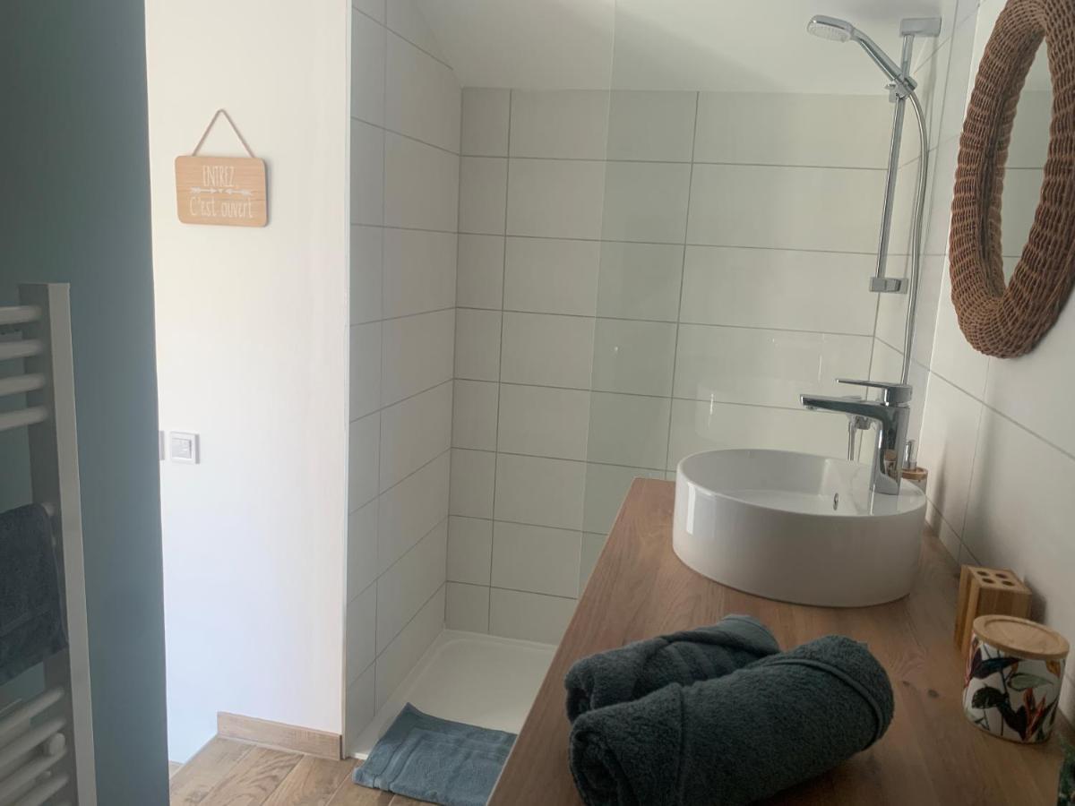 Gite Bambou Avec Piscine Saint-Andeol-le-Chateau Екстериор снимка